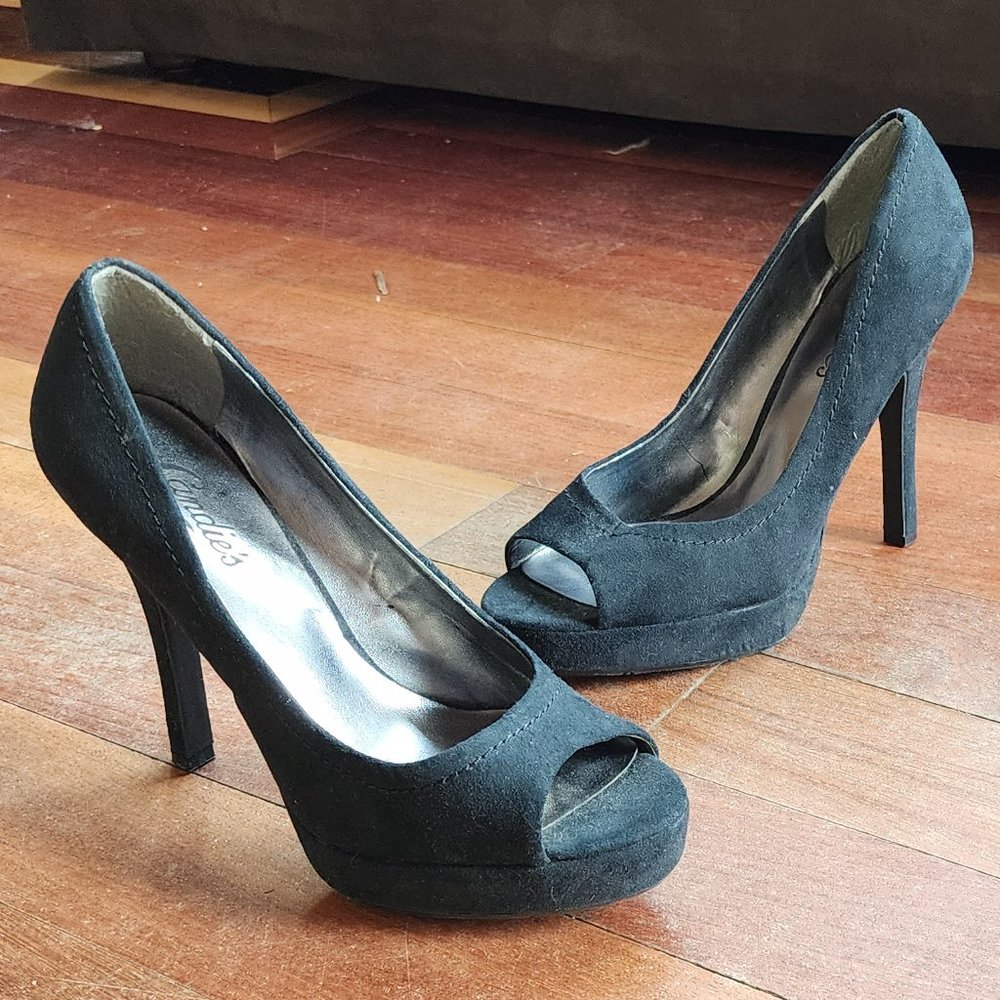 Candie's Black Classic Heels